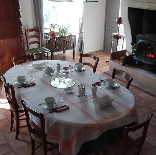 Lembaudie فندق مبيت وإفطار 3*